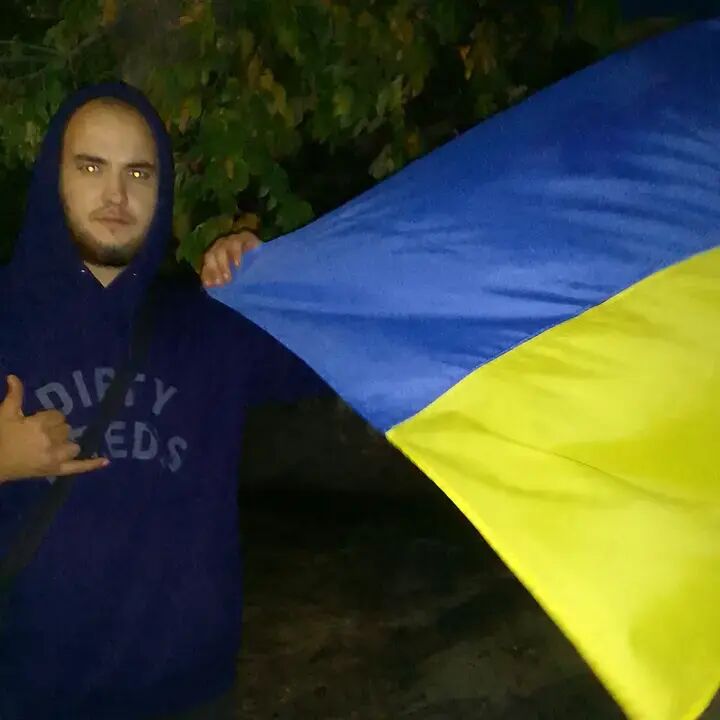  43812158  , 25 ,    