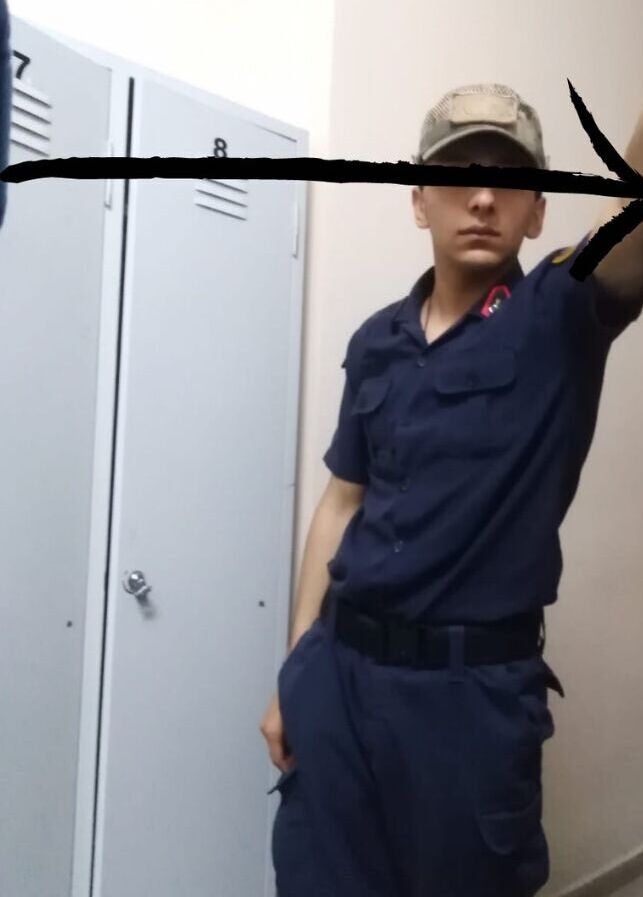  38742228  Samet, 24 ,    