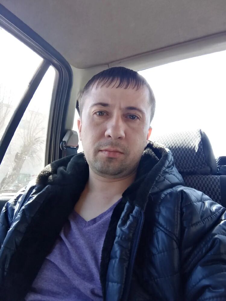  ,   Pavel, 38 ,   ,   , c 