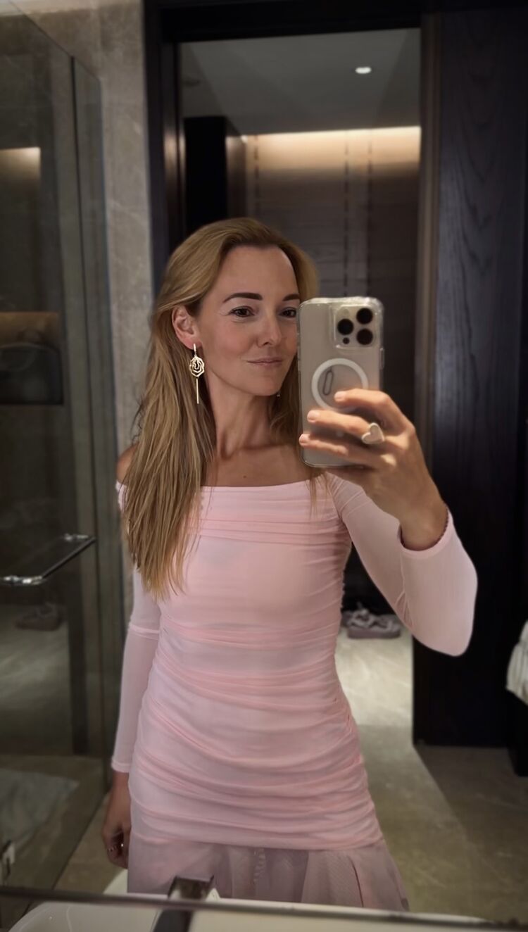  ,   Tasya, 38 ,     , c 
