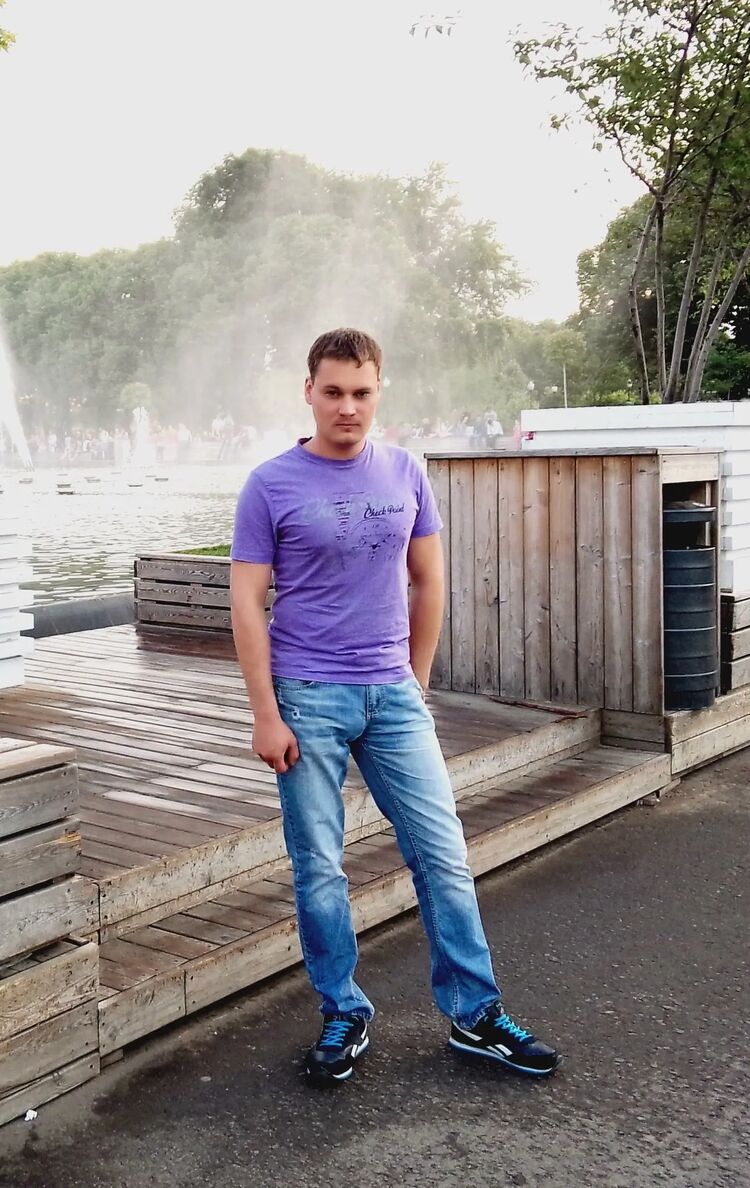  36744148  Ivan, 36 ,    