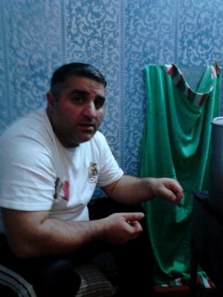 5584208  Badas, 47 ,    