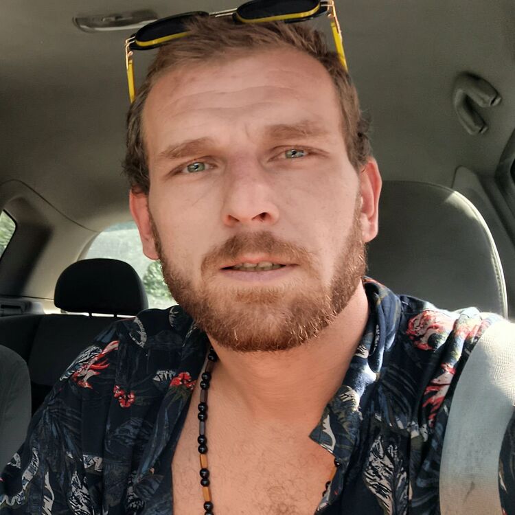  ,   Irakli, 33 ,   ,   