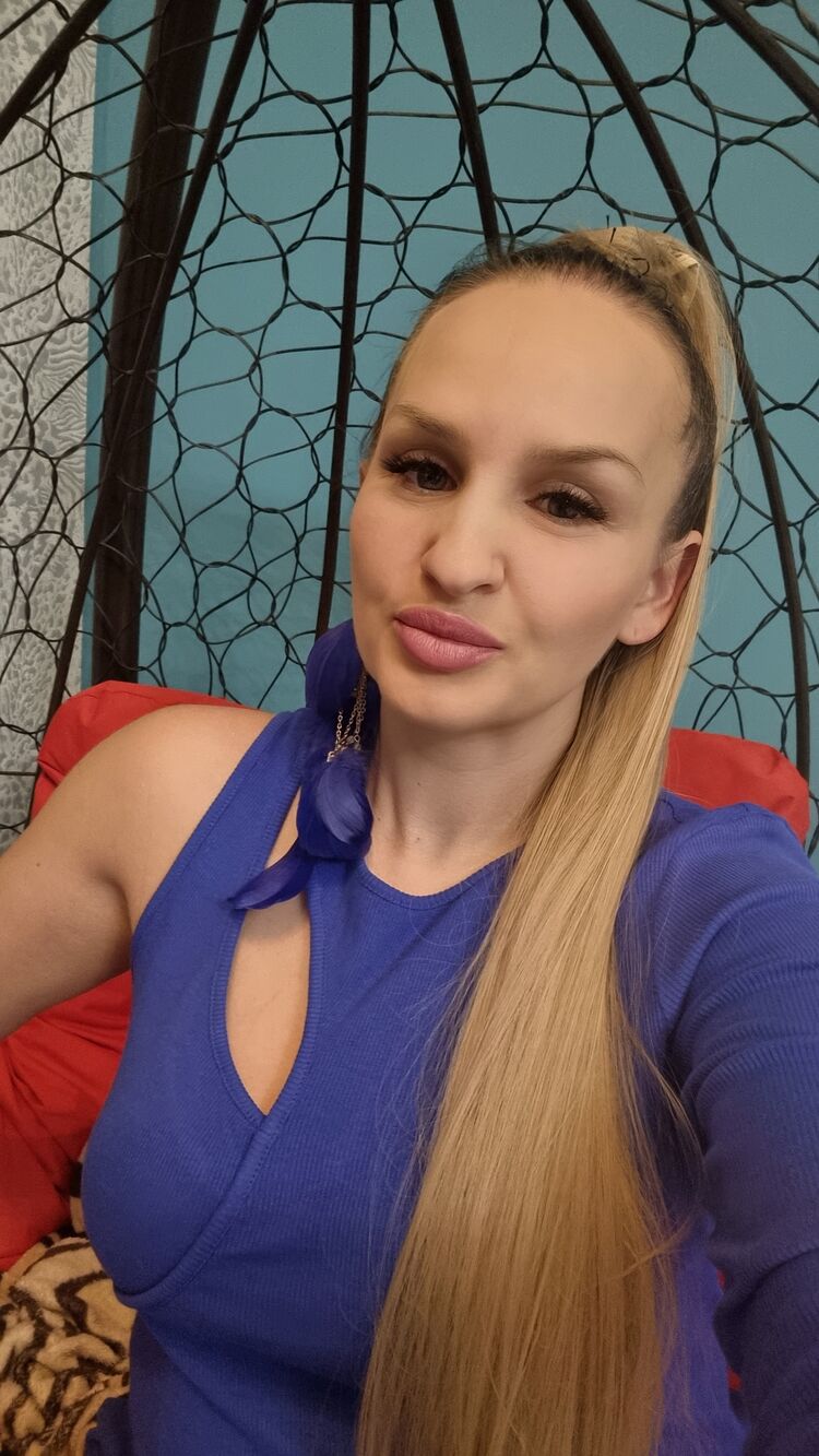  48832818  , 42 ,    