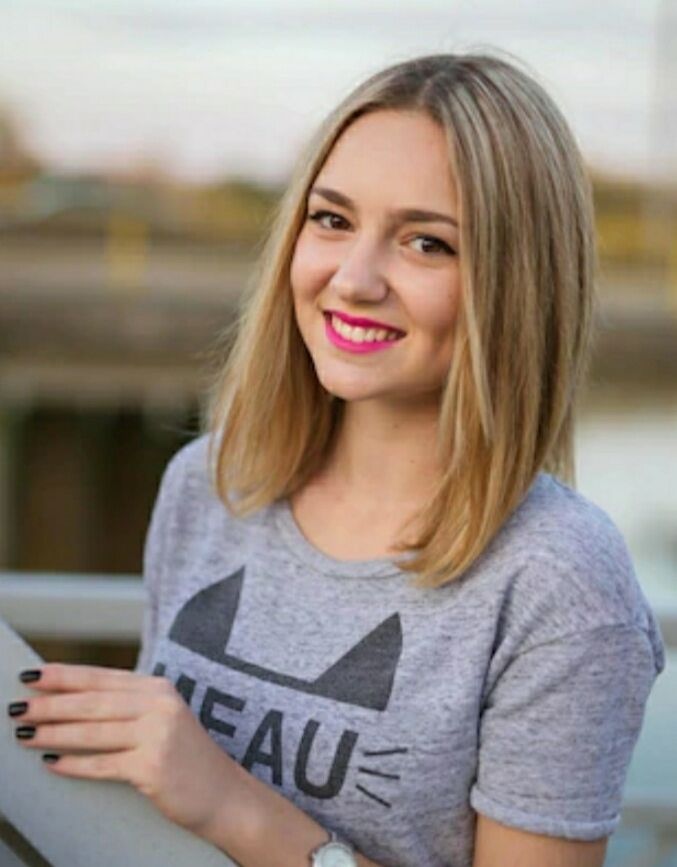  -,   Kate, 27 ,   ,   