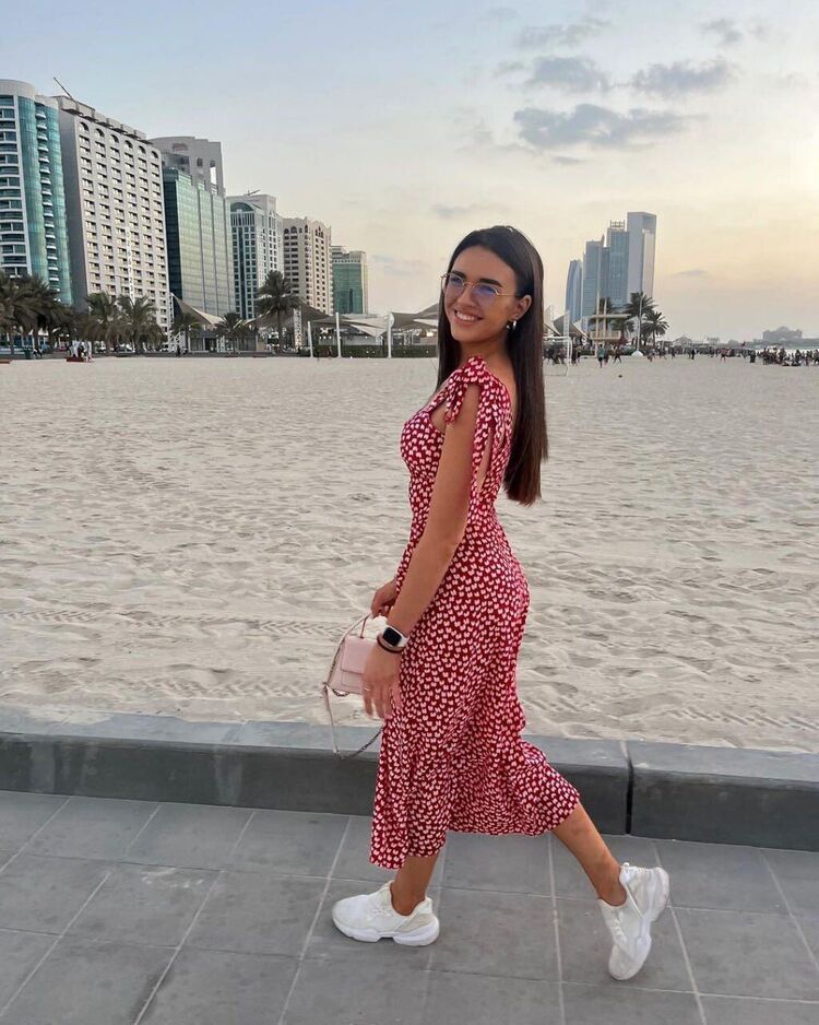  ,   , 28 ,   ,   