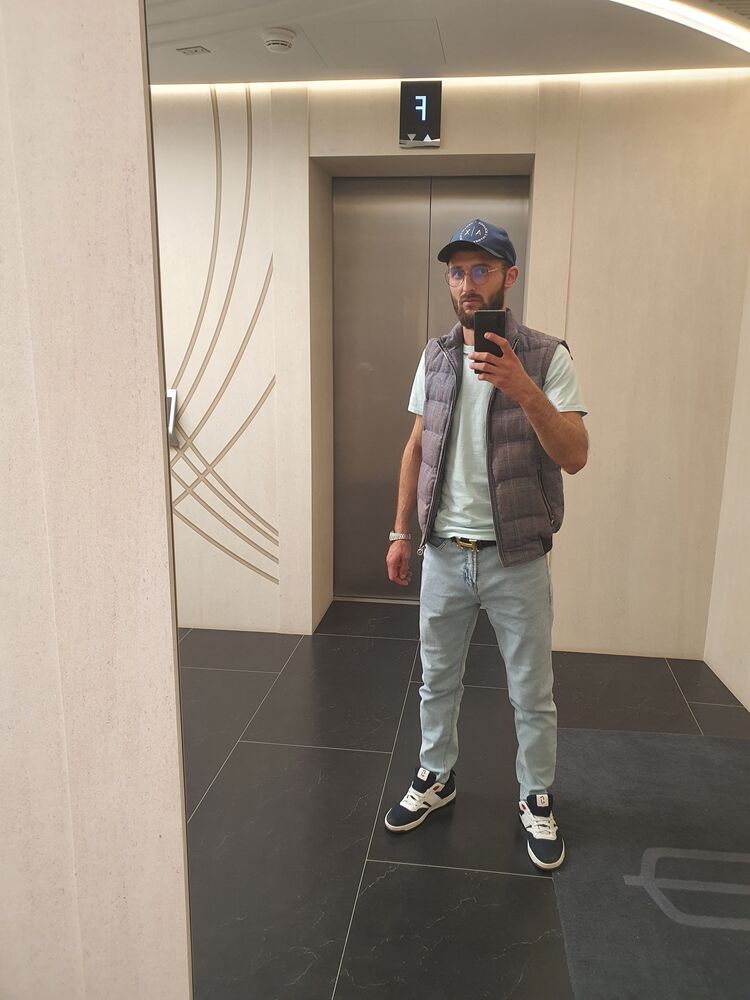  30504118  Kamil, 28 ,    