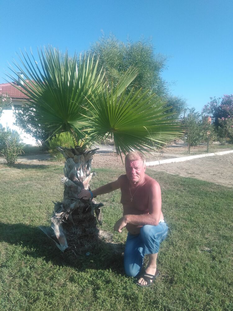  ,   Alexander, 61 ,   c 