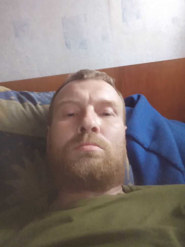  46233388  , 42 ,    