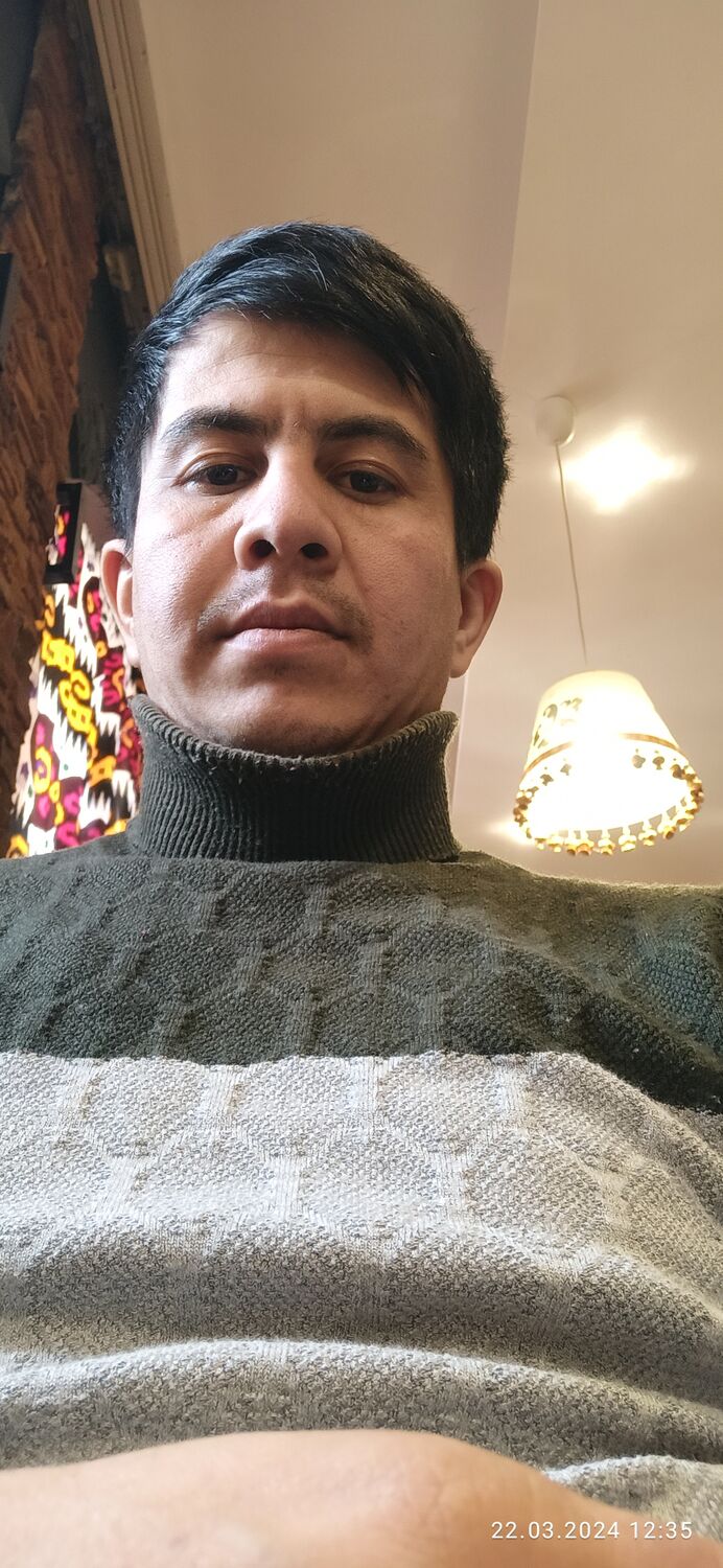  46690478  , 33 ,    