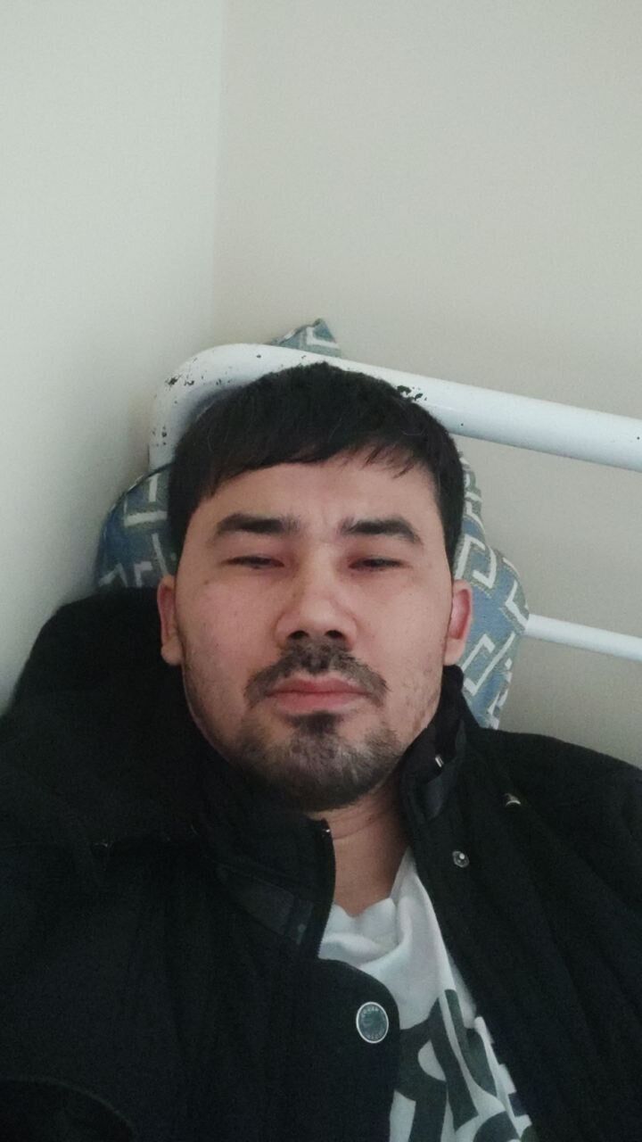  49781838  Yagmyr, 30 ,    