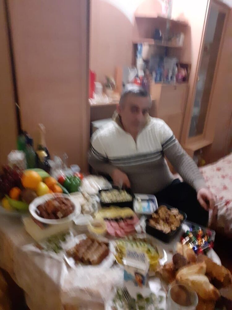  22757858  , 57 ,    