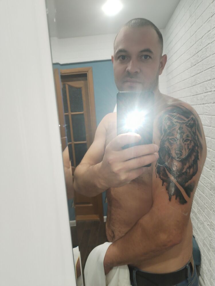  50525358  , 32 ,    