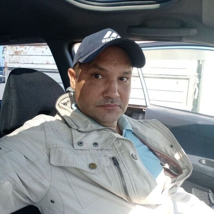  ,   Stas, 43 ,   c 