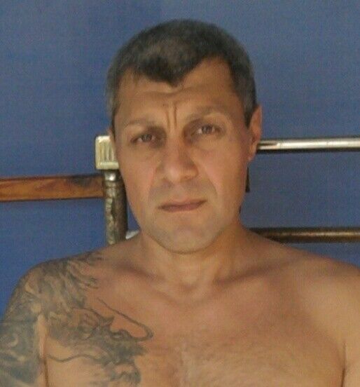  10638358  Victor, 56 ,    