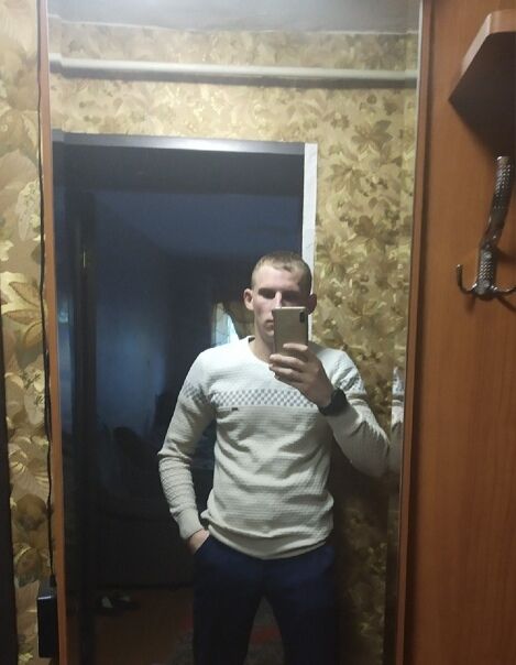  33323458  Ruslan, 30 ,    