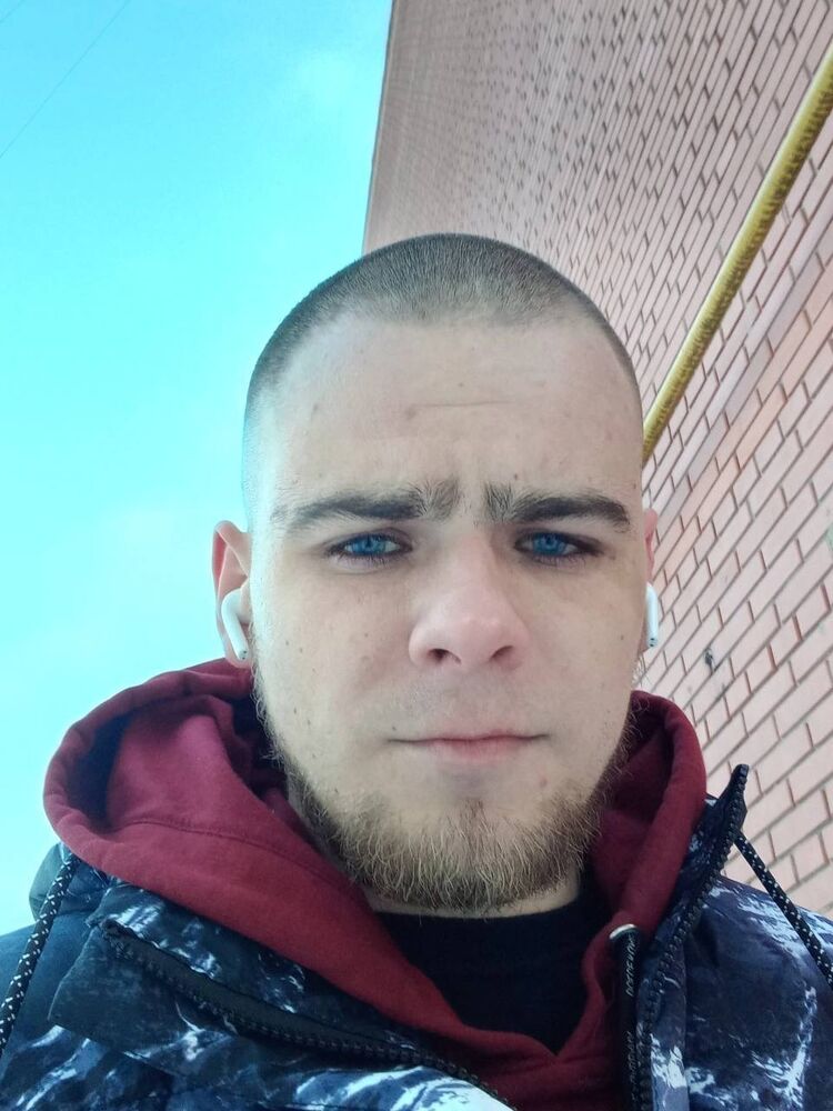  52587868  Toni, 29 ,    