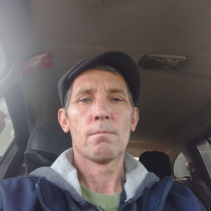  42502218  , 44 ,    -