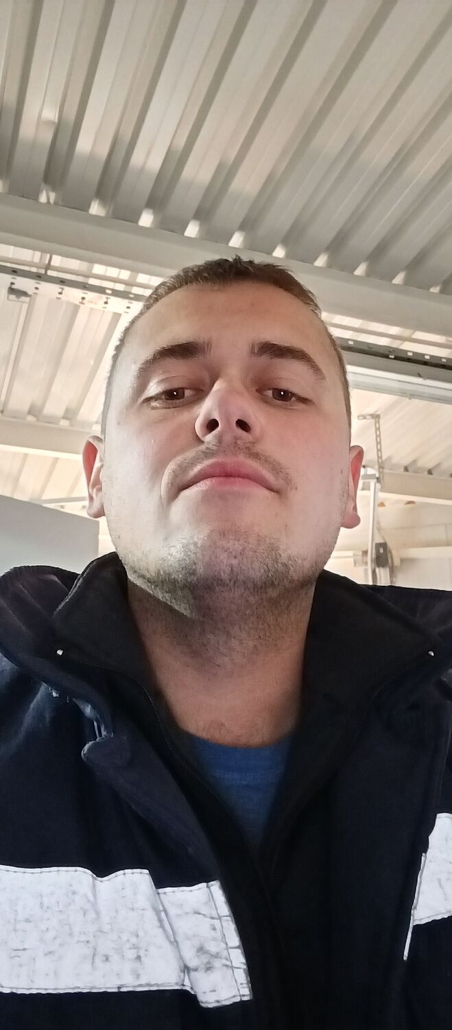  49220698  , 32 ,    