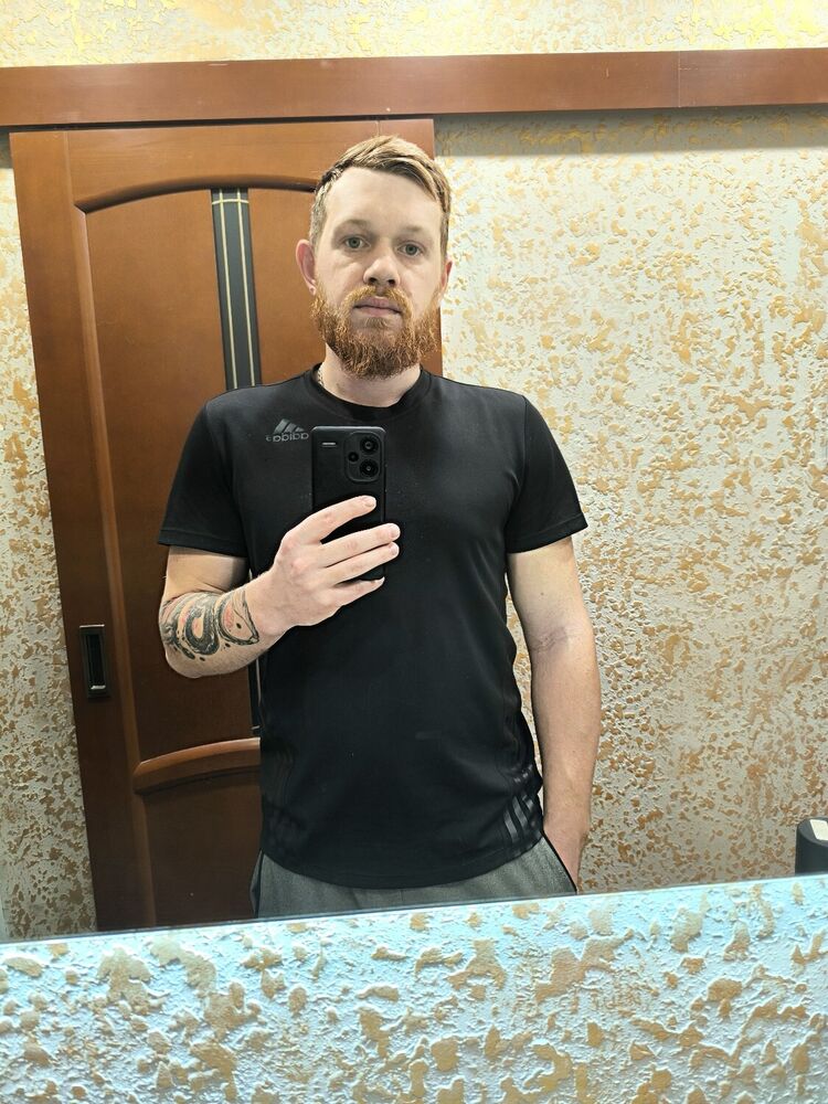  49288438  Leonid, 27 ,    