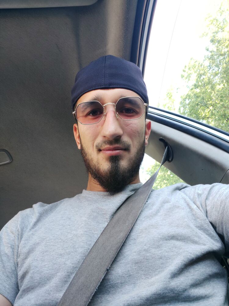  30291788  Akbar, 27 ,    