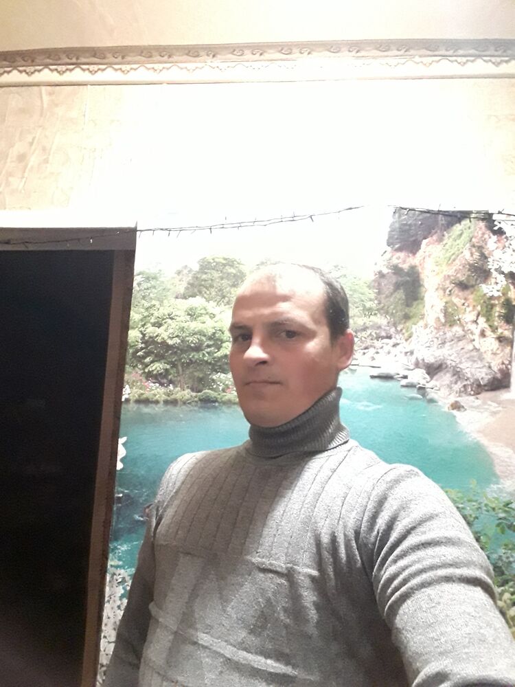  43957668  , 34 ,    