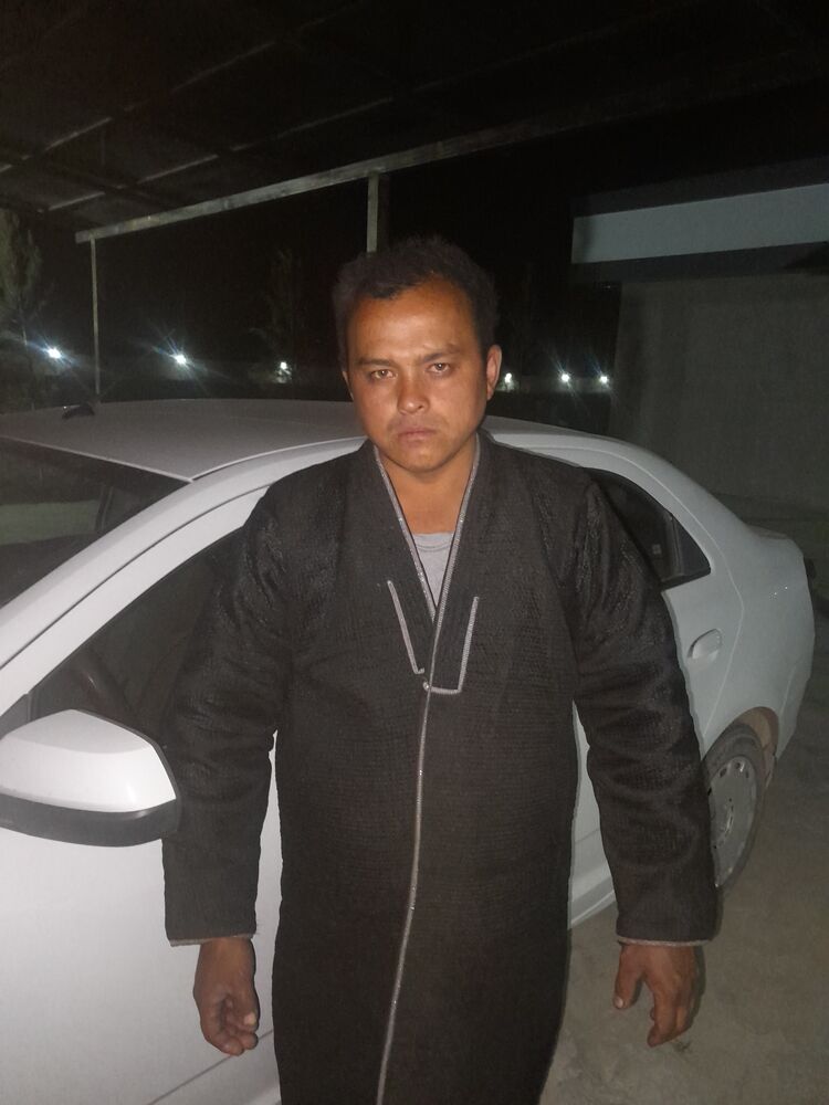  33845828  Joxongir, 33 ,    