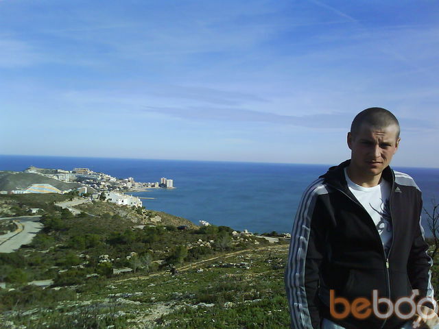  1374968  Igoss, 38 ,    