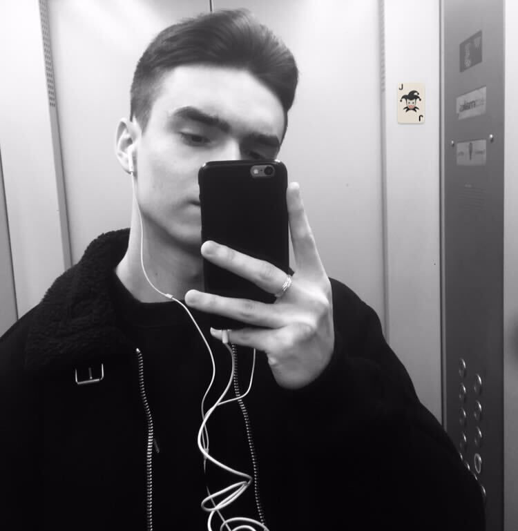  28387858  , 22 ,     