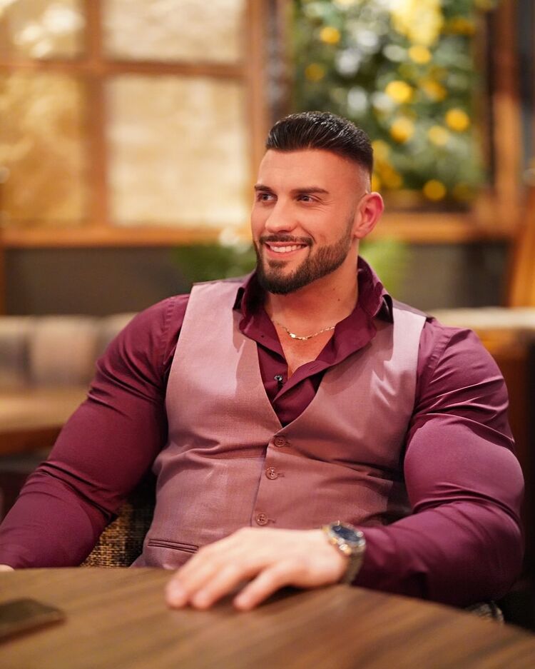  ,   Alex, 36 ,   ,   , c 