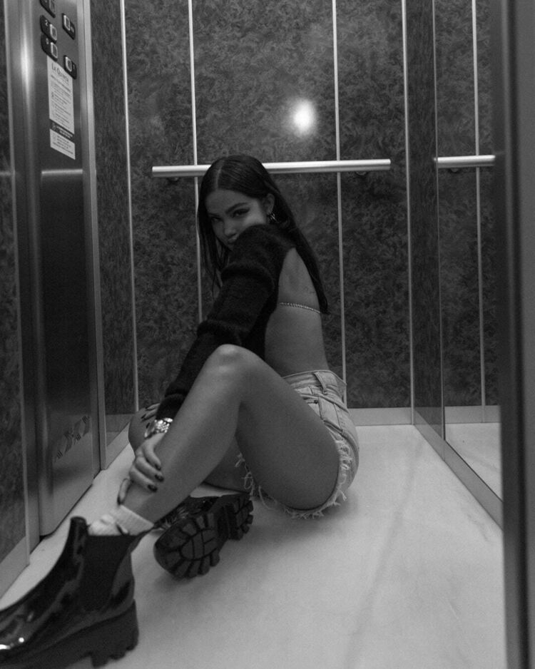  ,   , 24 ,   