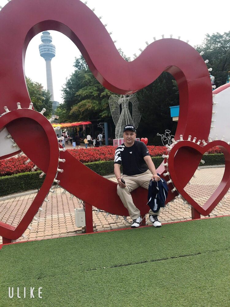  24037208  John, 40 ,    