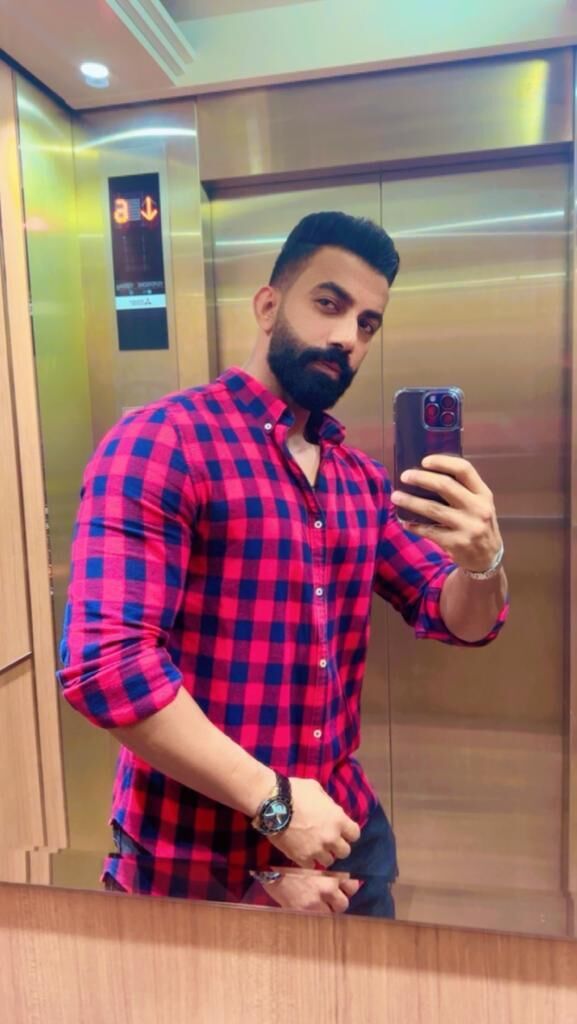  54149268  Haider, 29 ,    Phuket