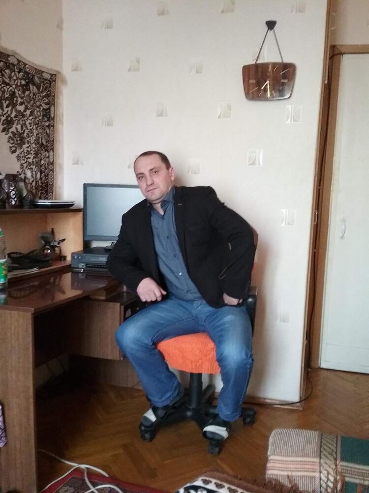  31045918  , 46 ,    