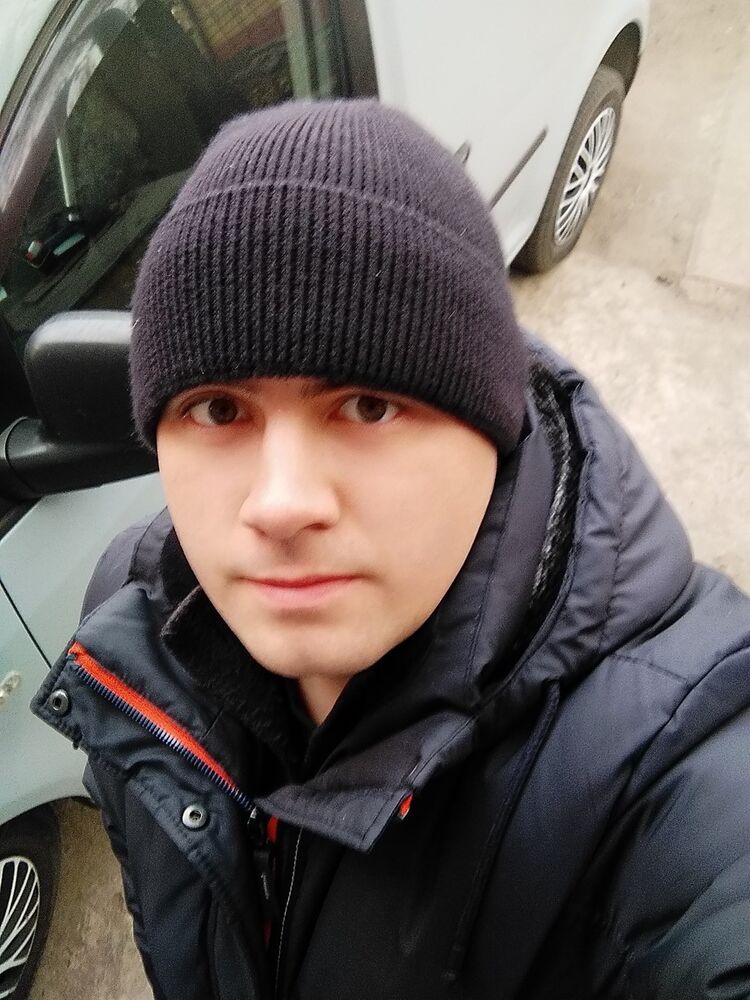  ,   Alex, 35 ,   