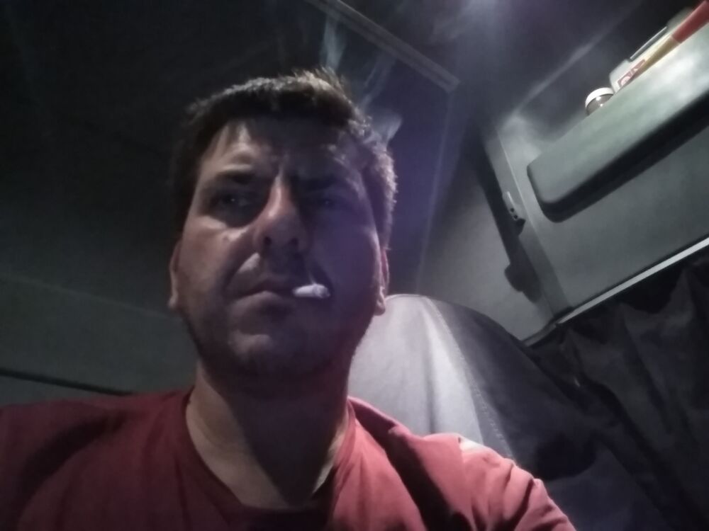  ,   Nikolas, 42 ,   ,   , c 