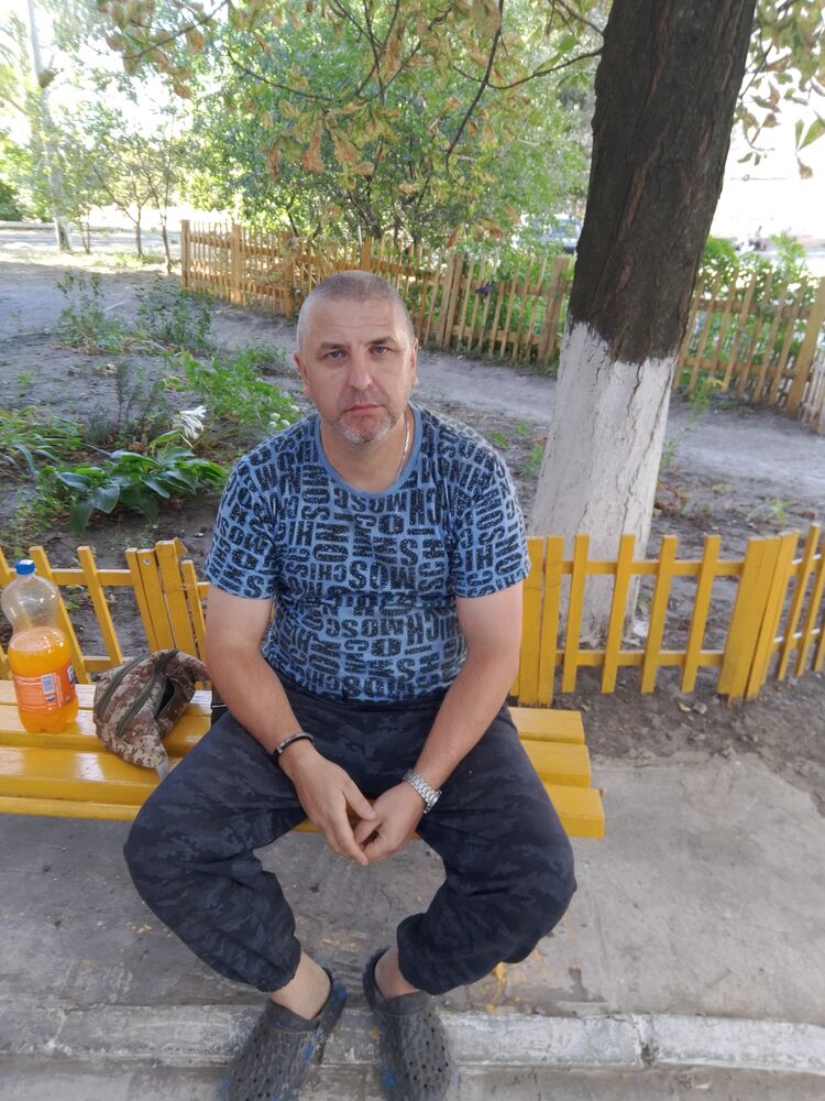  46884518  , 41 ,    
