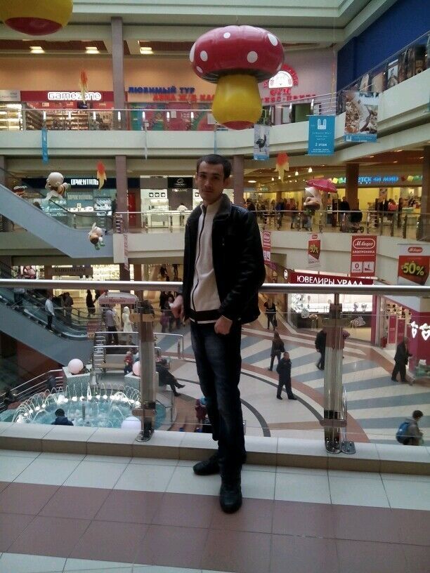  ,   Hikmatillo, 34 ,     , c 