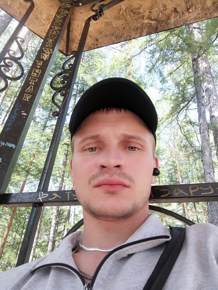  31121298  Andrey, 31 ,    