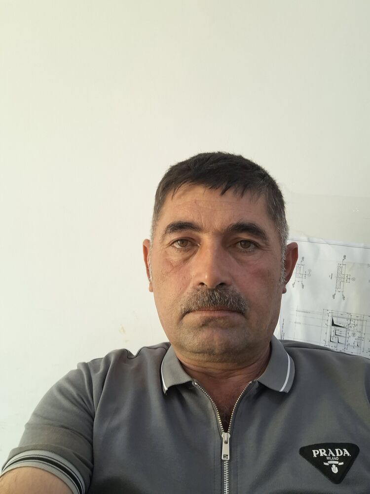  52536478  Tayfun, 44 ,    