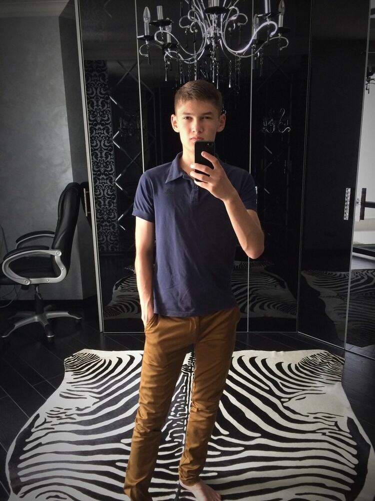  ,   Artem, 29 ,   