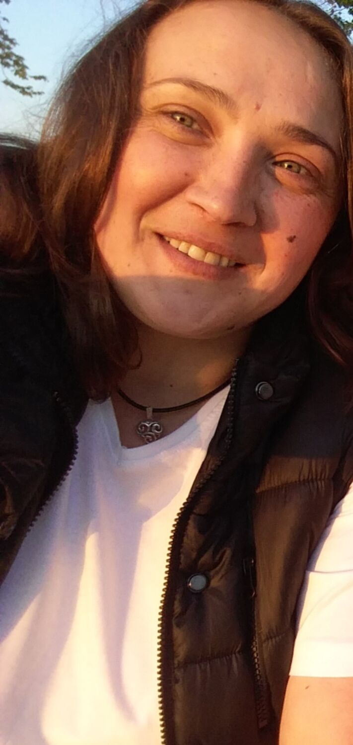  Kobierzyce,   Kira, 41 ,     , c 