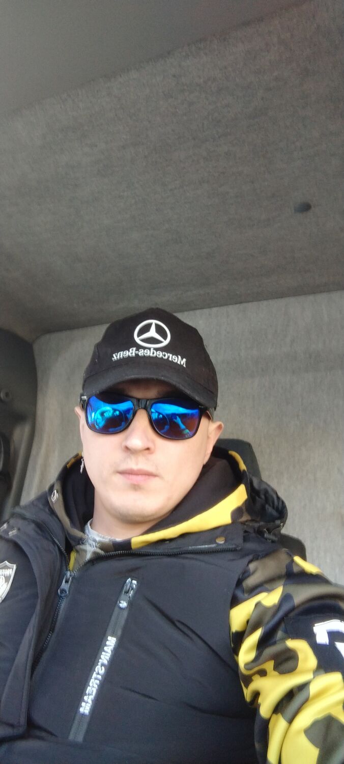  ,   Viktor, 31 ,   ,   , c 