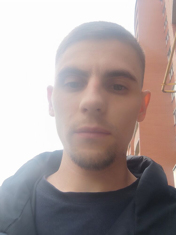  44075348  Max, 29 ,    