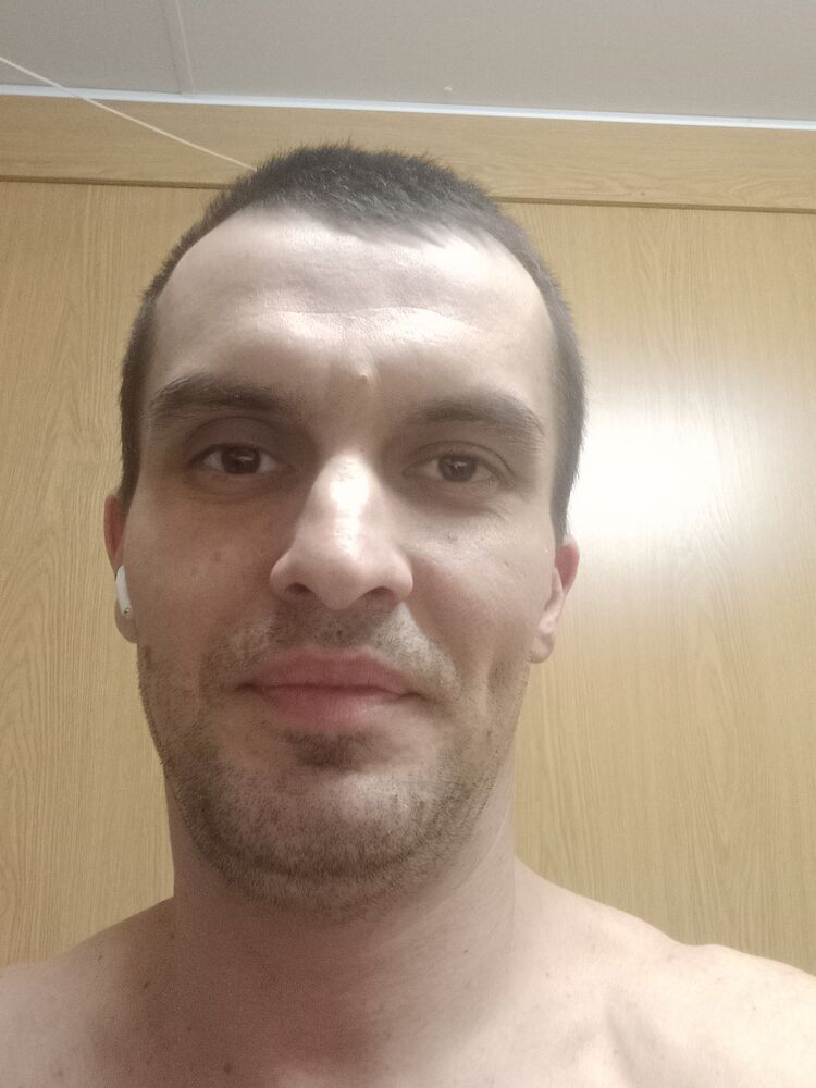  40417618  , 35 ,    