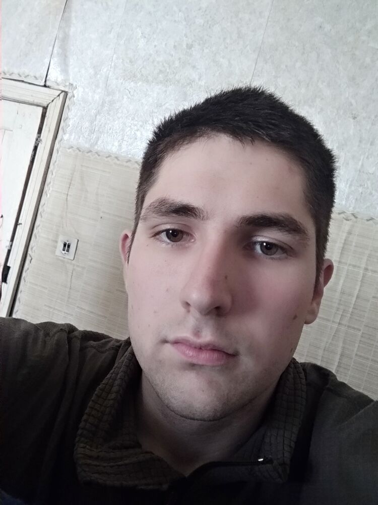  27974058  Ivan, 24 ,    