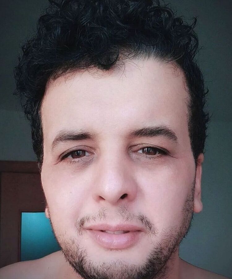  32499928   , 38 ,    
