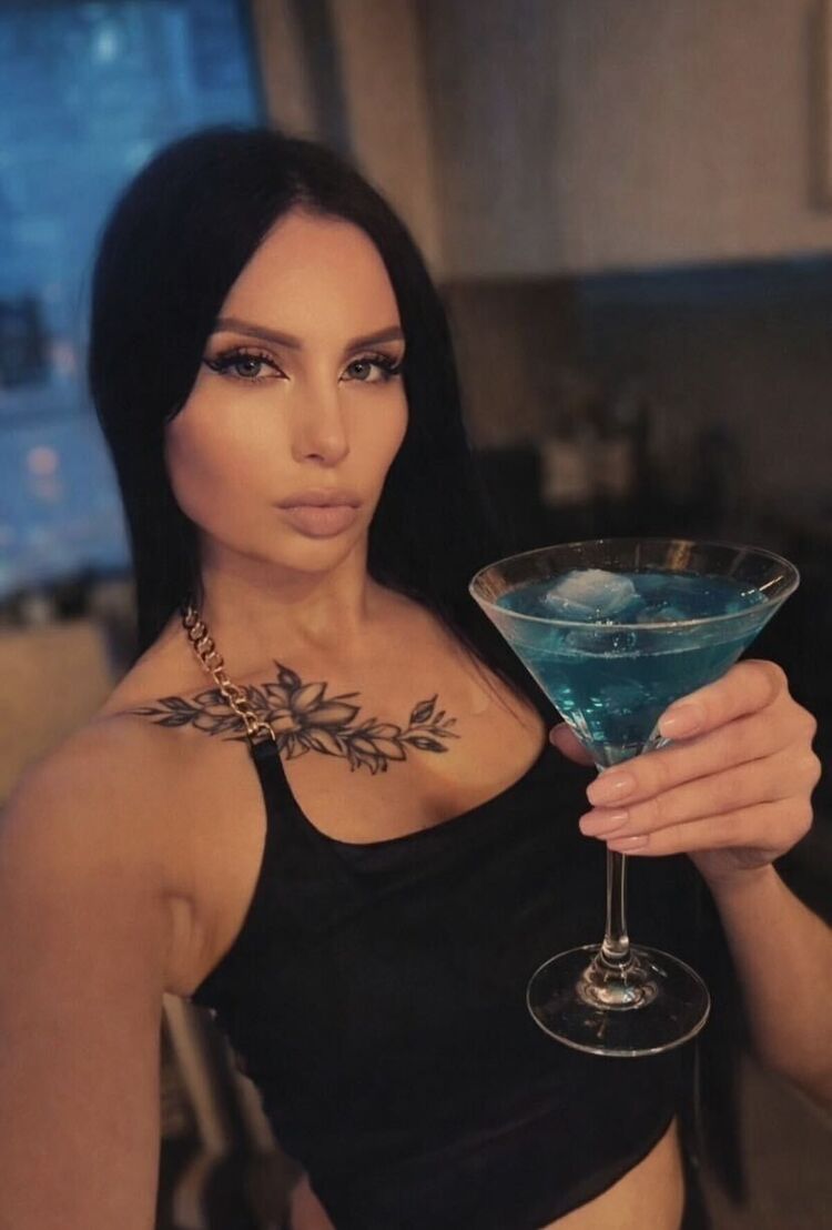 ���������� Alacant, ���� ������� Yuliia, 30 ���, ������������ ��� ����� � ���������, c�������� ���������