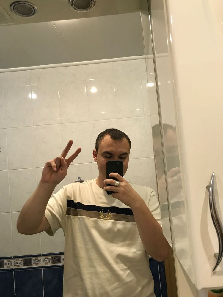  31704578  , 23 ,    