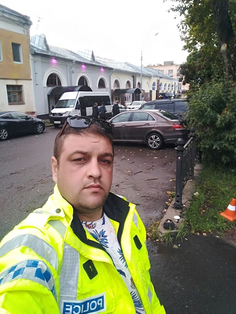  ,   Alex, 40 ,   ,   , c 